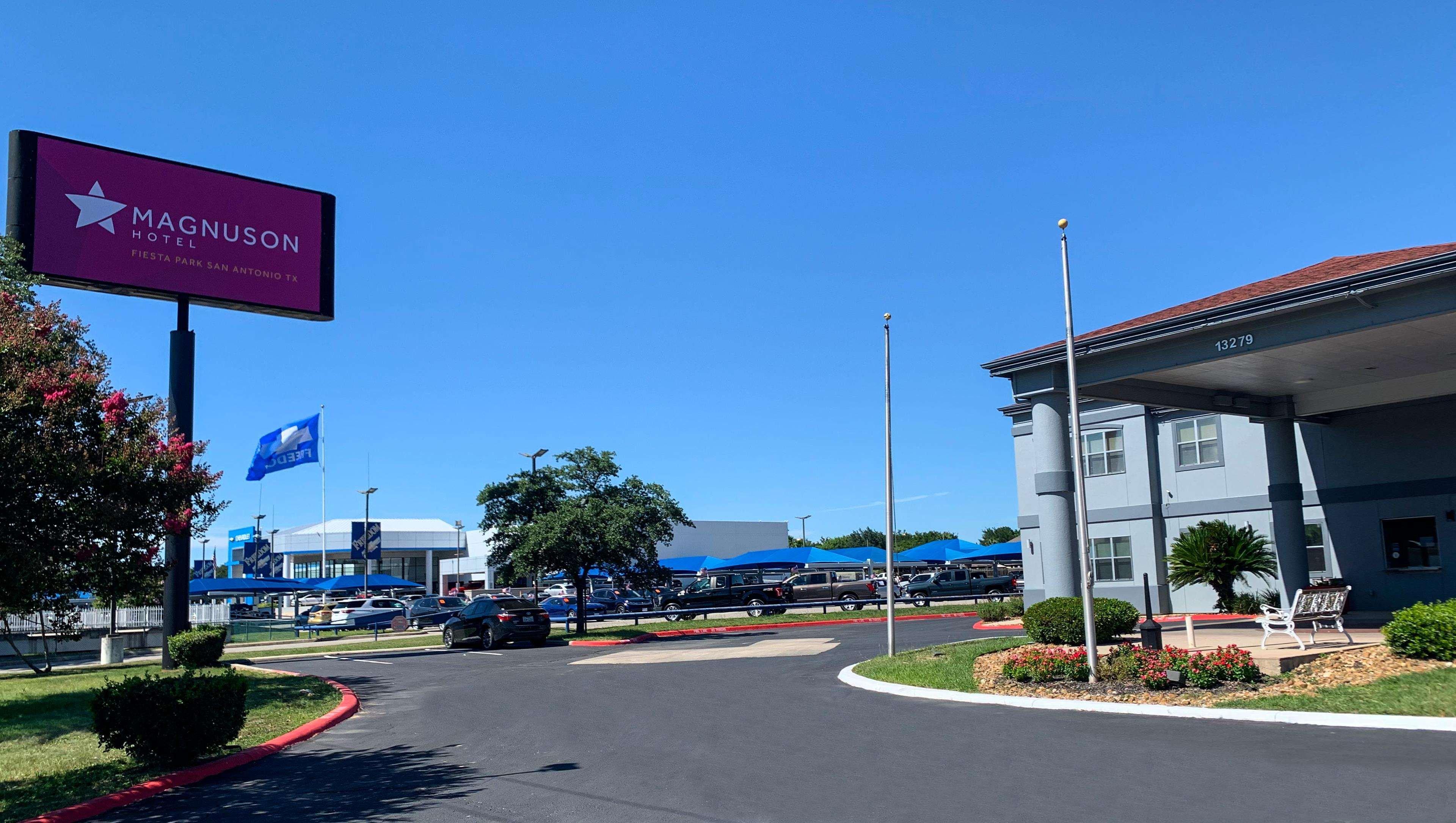 Quality Inn & Suites I-10 Near Fiesta Texas San Antonio Kültér fotó